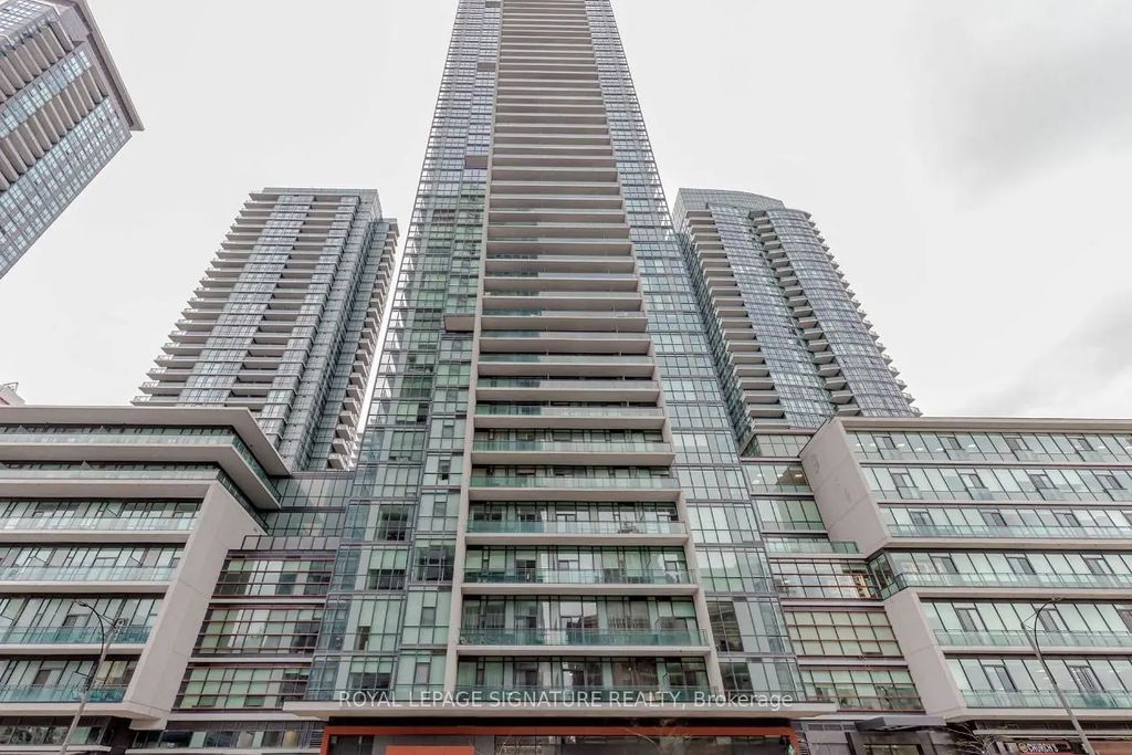 4070 Confederation Parkway 2109, Mississauga