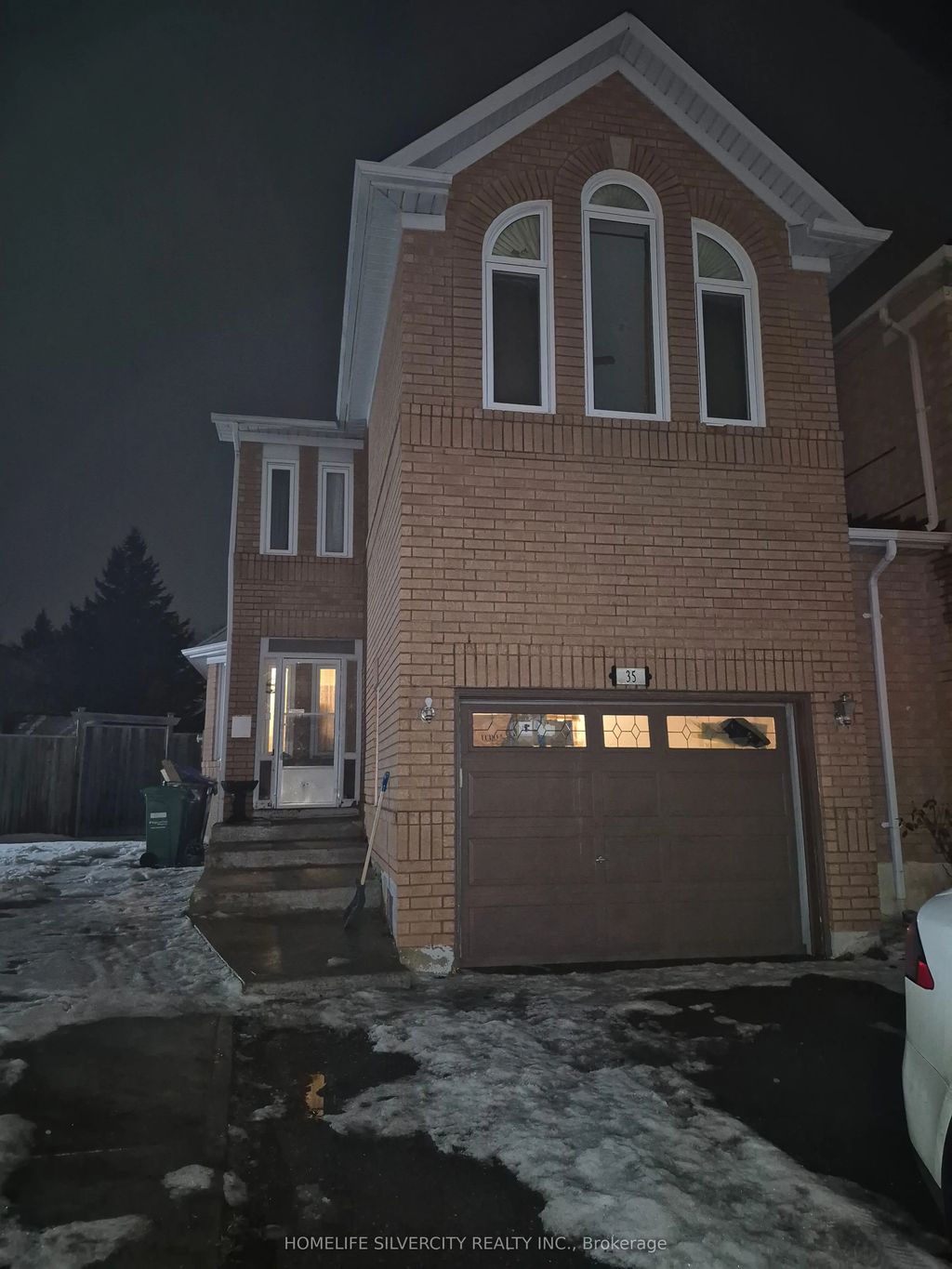 35 Alaskan Summit Court, Brampton
