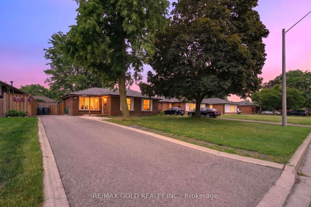40 Devonshire Drive, Brampton