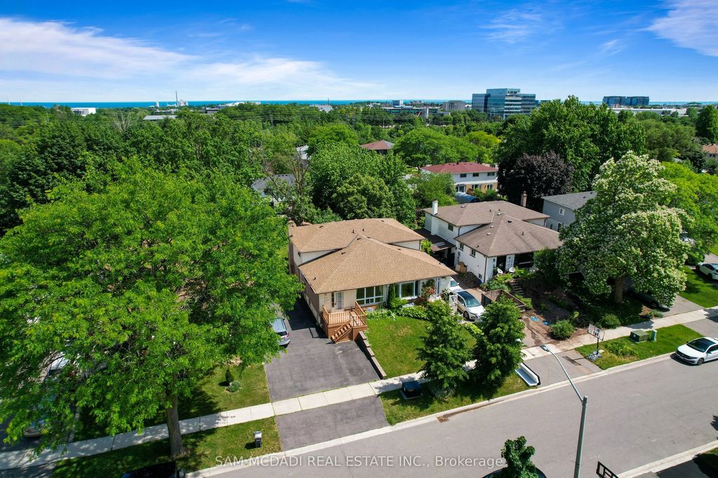 2644 Altadena Court, Mississauga