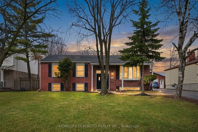 578 Trafford Crescent, Oakville