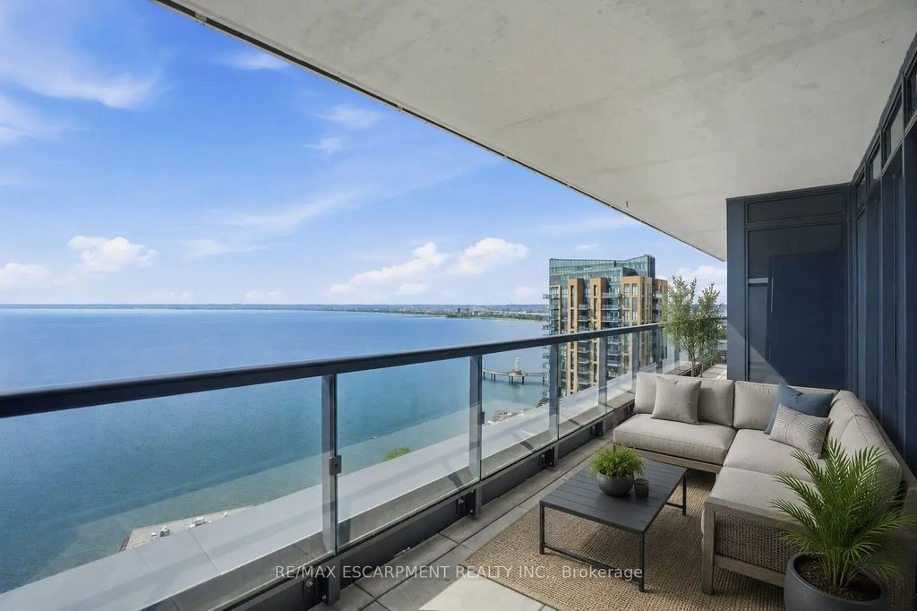 370 Martha Street 2104, Burlington