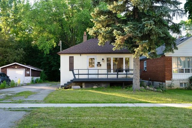 175 Clearbrooke Circle, Toronto W10