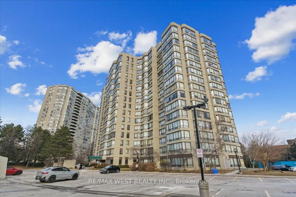 26 Hanover Road 905, Brampton