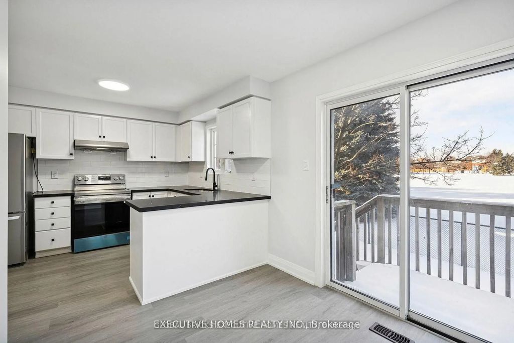 2665 Thomas Street 60, Mississauga