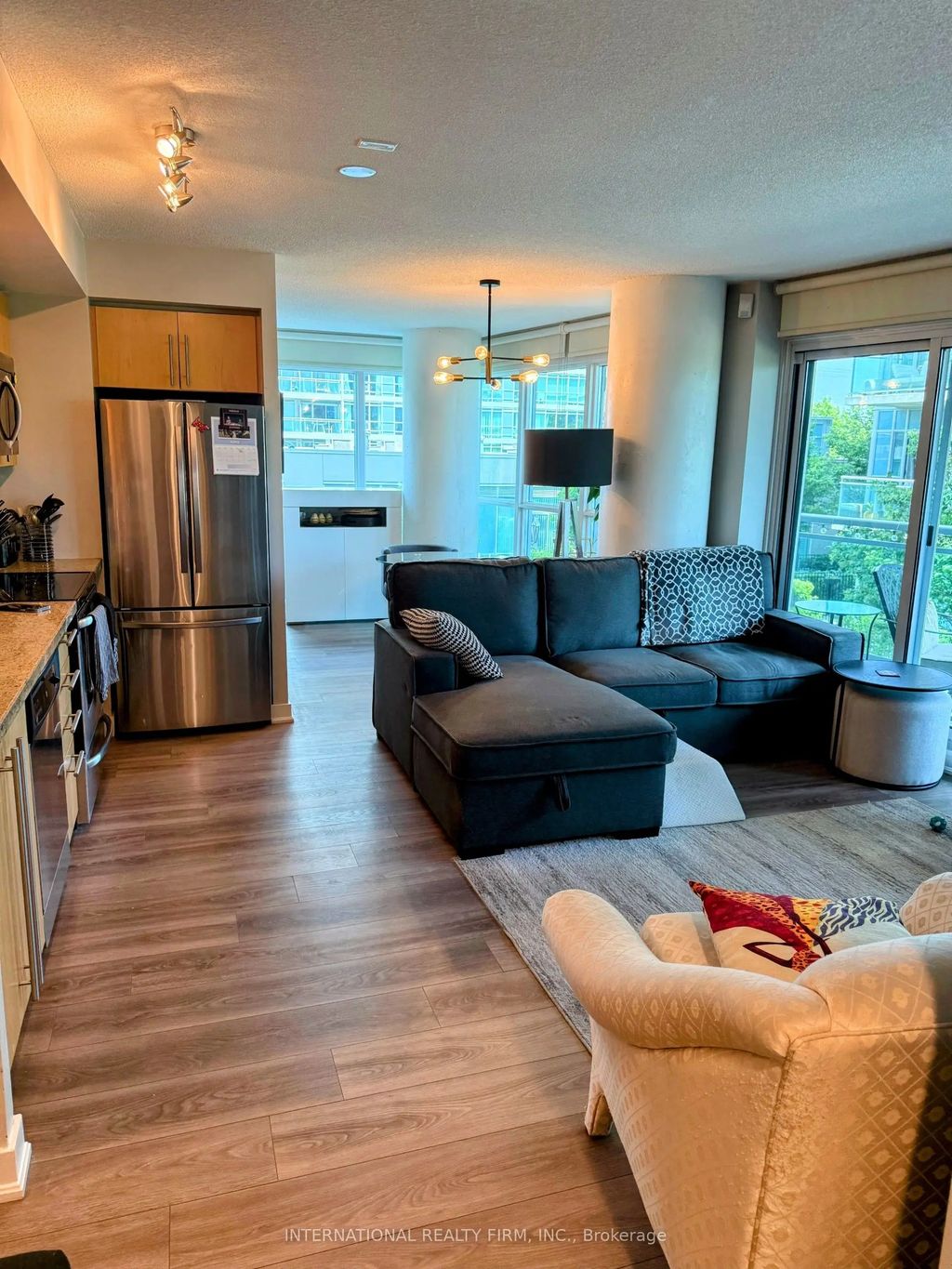 155 Legion Road N 513, Toronto W06