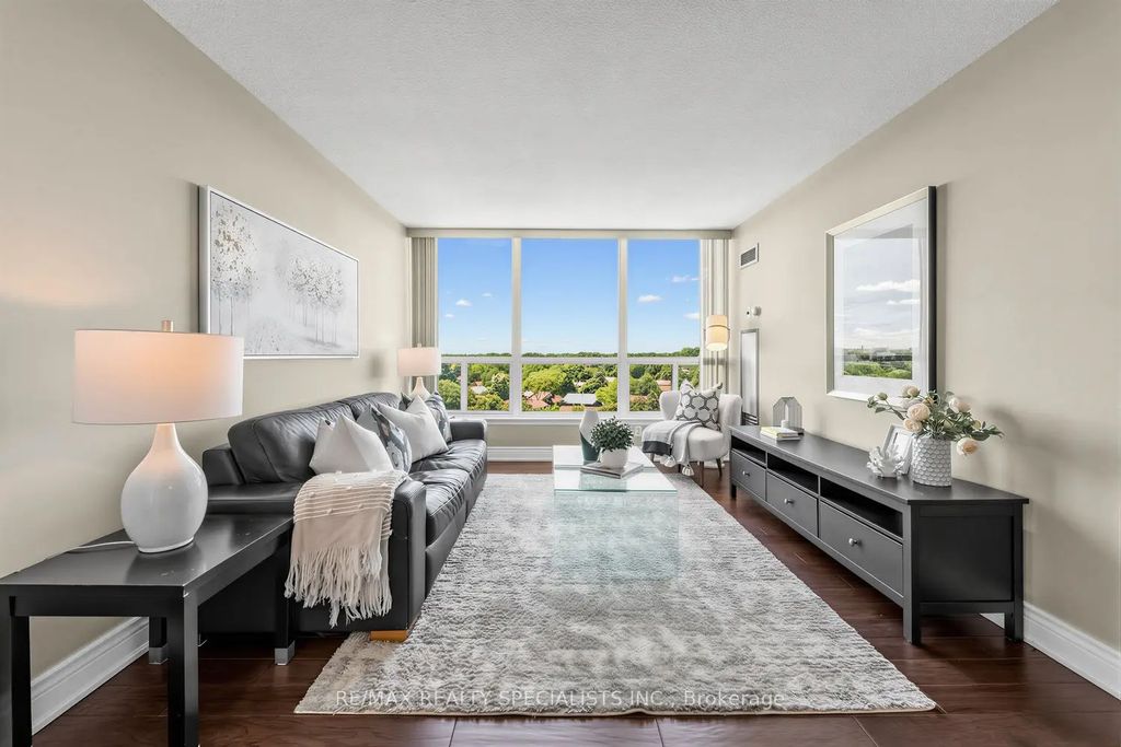 10 Laurelcrest Street 1006, Brampton
