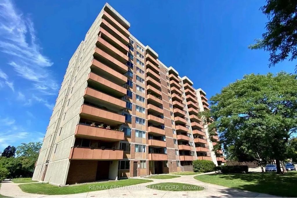 165 La Rose Avenue 916, Toronto W09