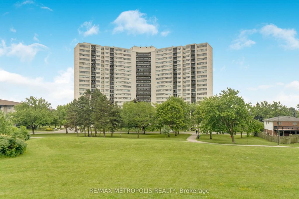 530 Lolita Gardens 1903, Mississauga