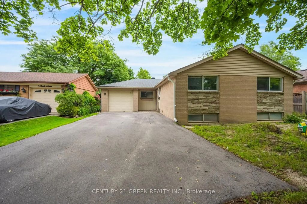 11 Burgby Avenue, Brampton