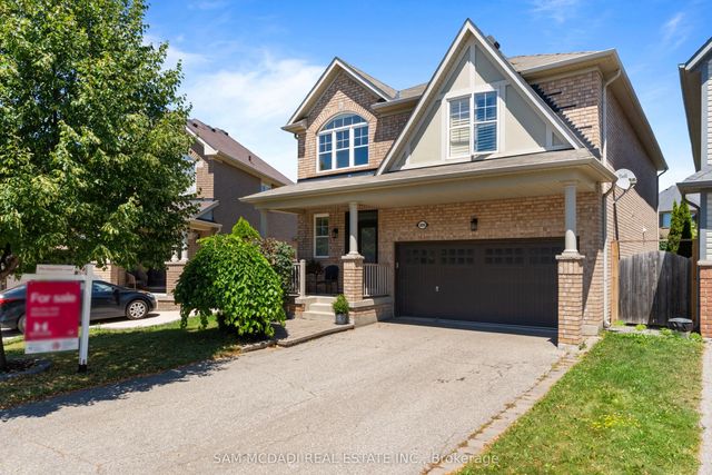 899 Pickersgill Crescent, Milton