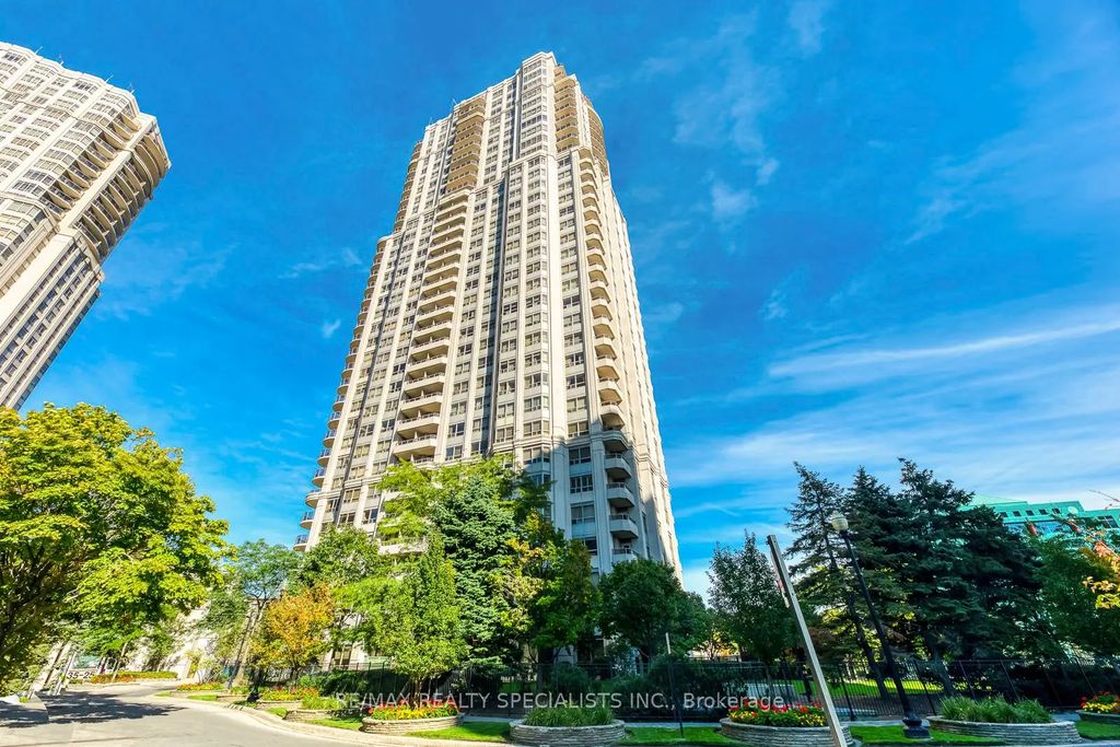 25 Kingsbridge Garden Circle W 519, Mississauga