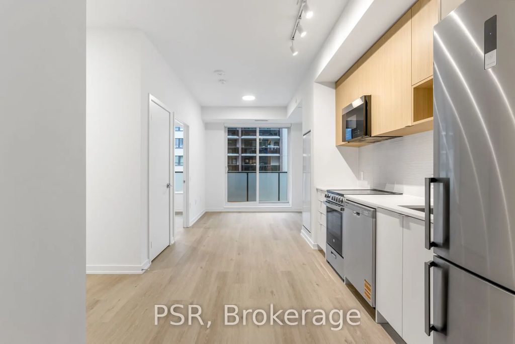 4365 Bloor Street W 528, Toronto W08