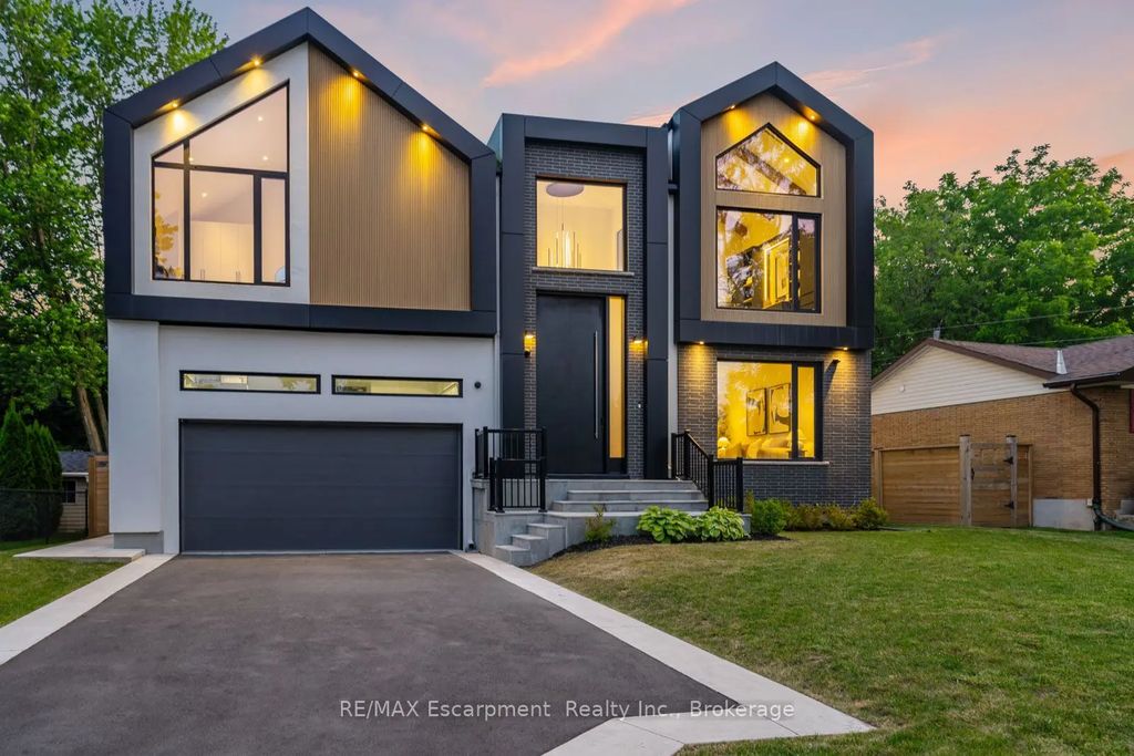 298 Strathcona Drive, Burlington