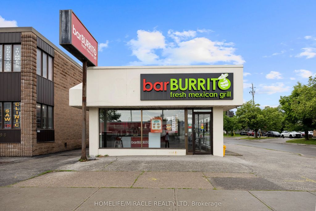 2600 Weston Road, Toronto W04