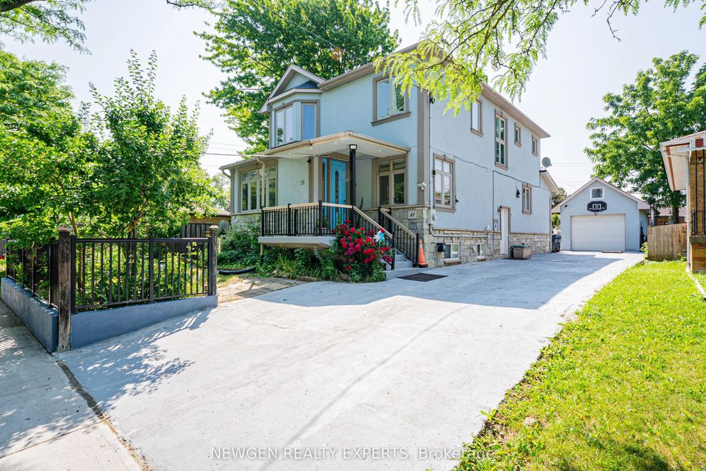11 Benway Drive, Toronto W10