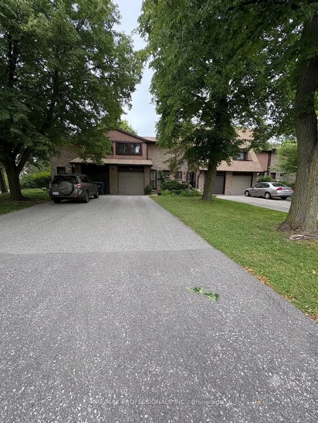 3345 Silverado Drive #2, Mississauga