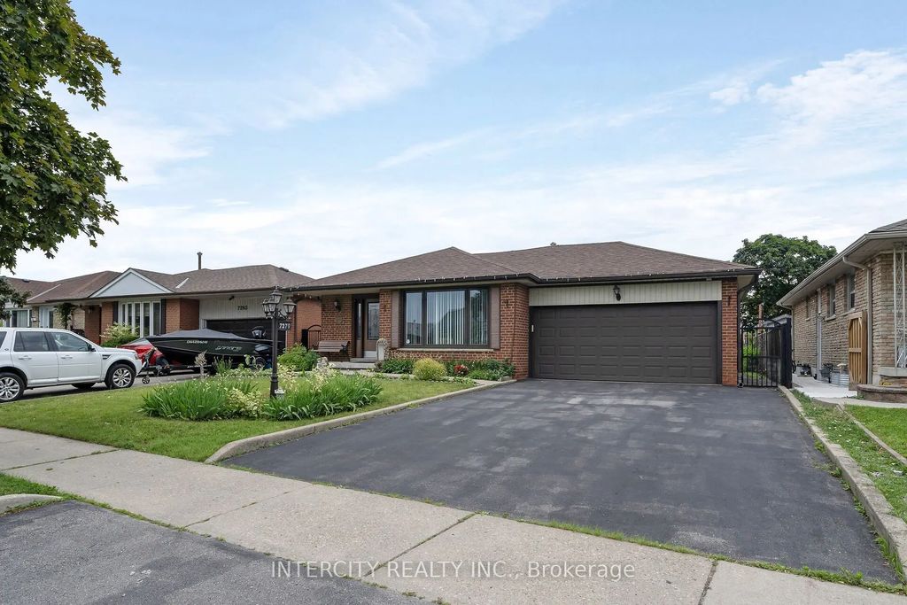 7279 Vernor Drive, Mississauga