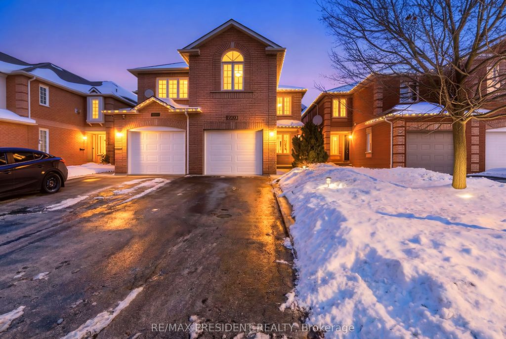7031 Graydon Court, Mississauga