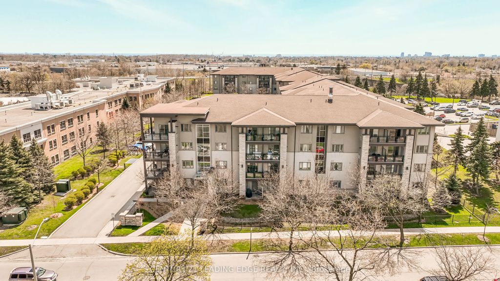 570 Lolita Gardens 421, Mississauga