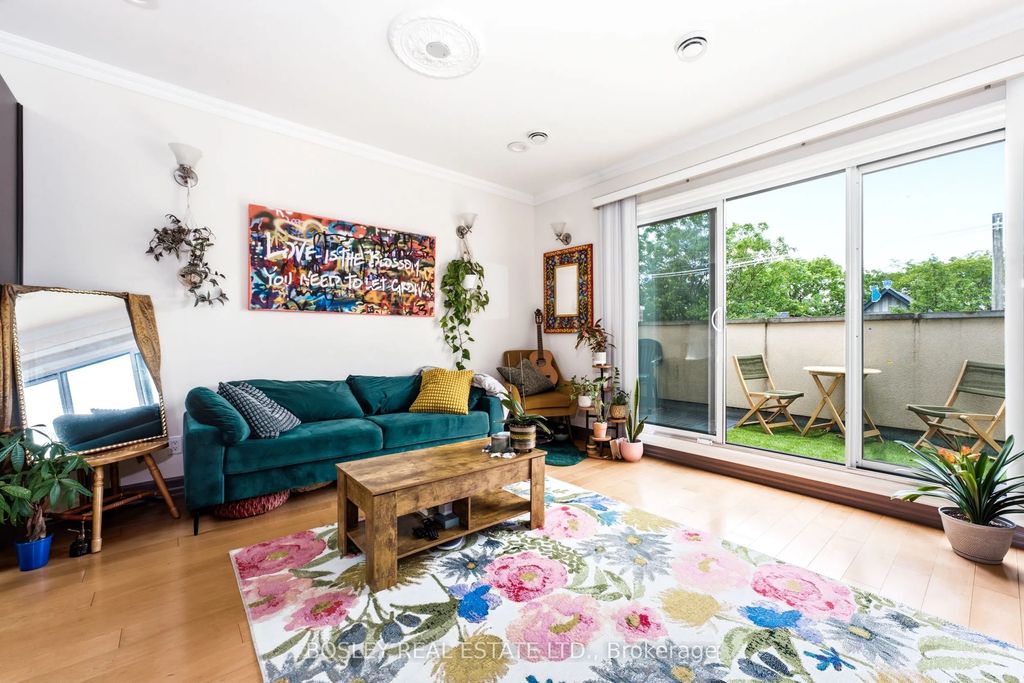 115 Roncesvalles Avenue 3, Toronto W01