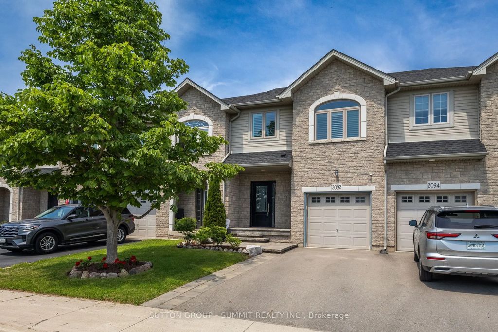 2092 English Crescent, Burlington