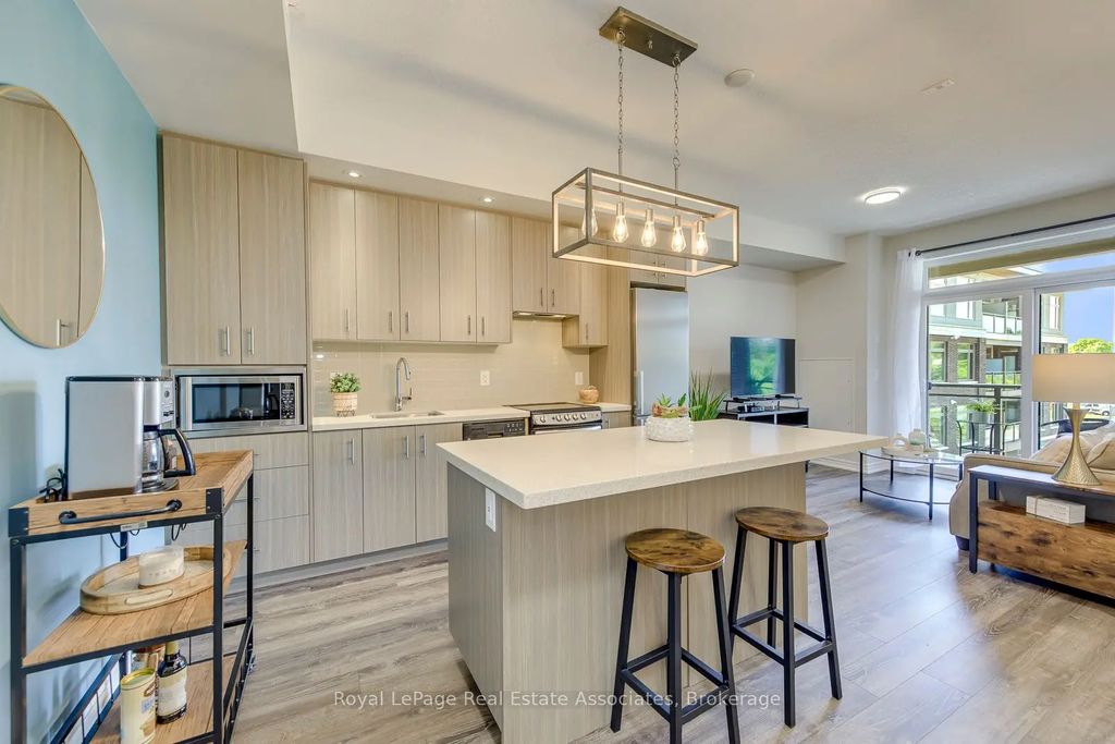 457 Plains Road E 324, Burlington