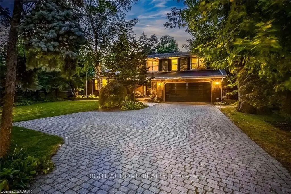 3021 Lakeshore Road, Burlington