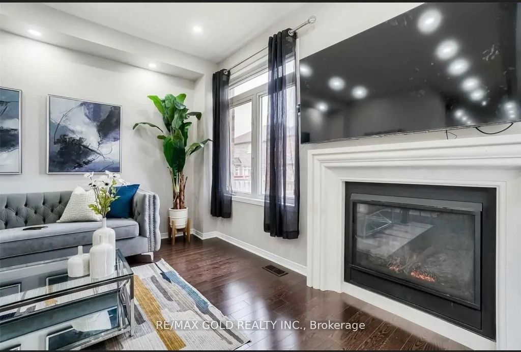66 Zelda Road, Brampton