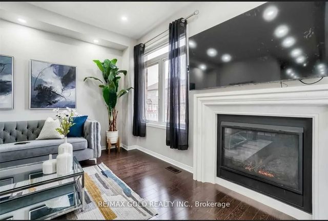 66 Zelda Road, Brampton