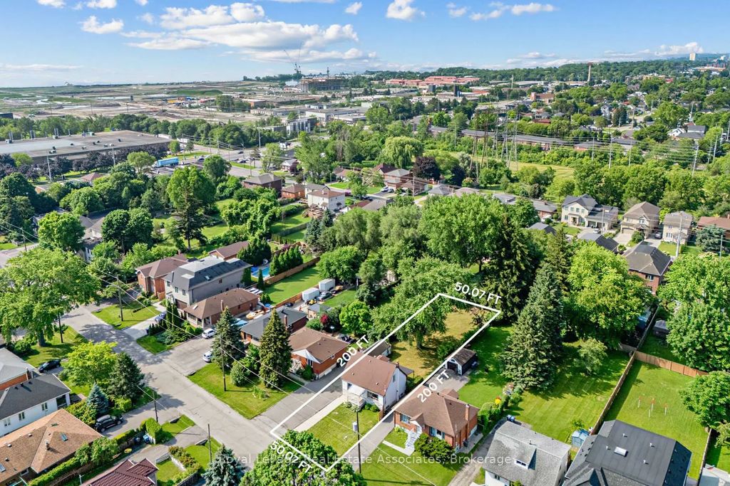 1072 Orchard Road, Mississauga