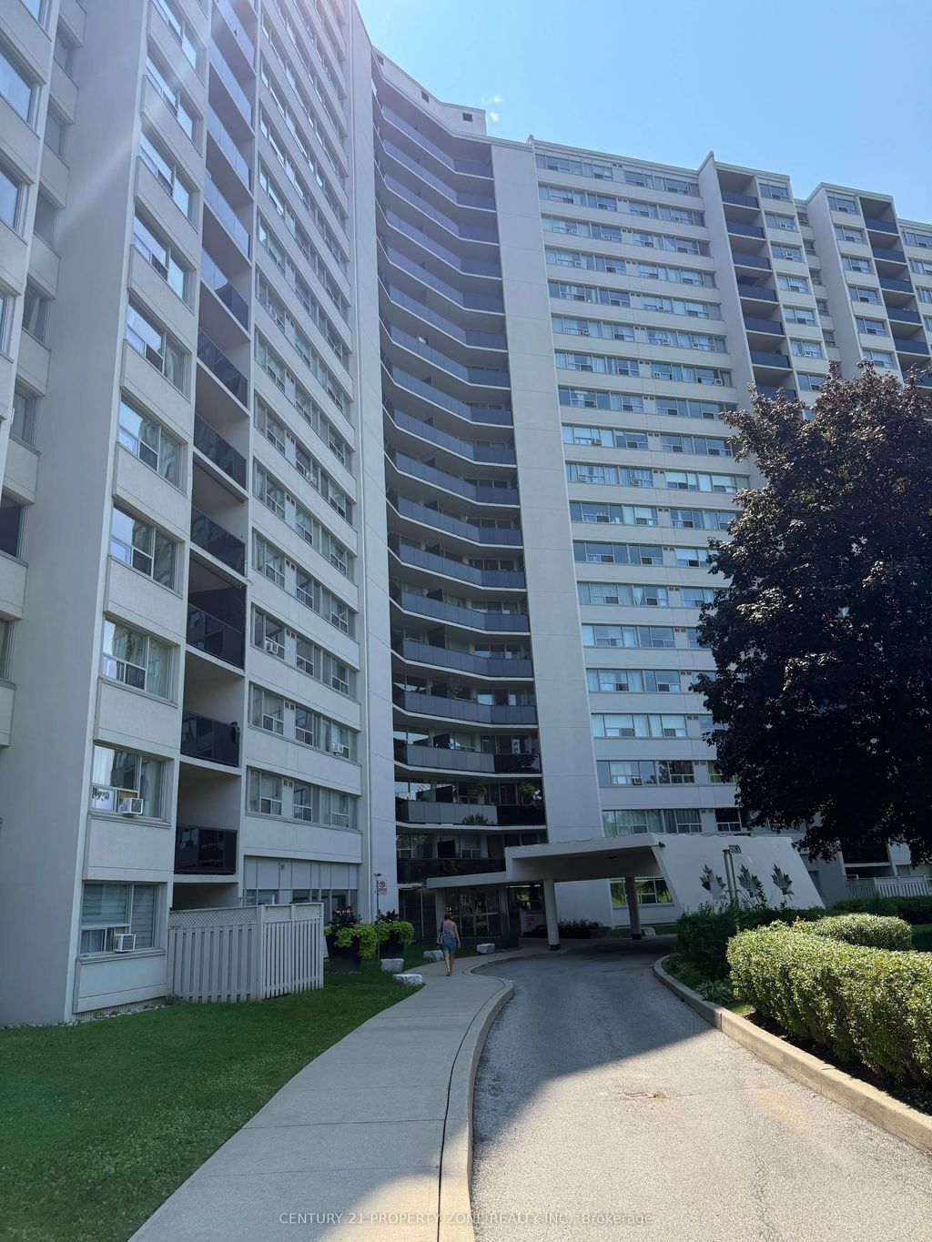 530 Lolita Gardens 702, Mississauga