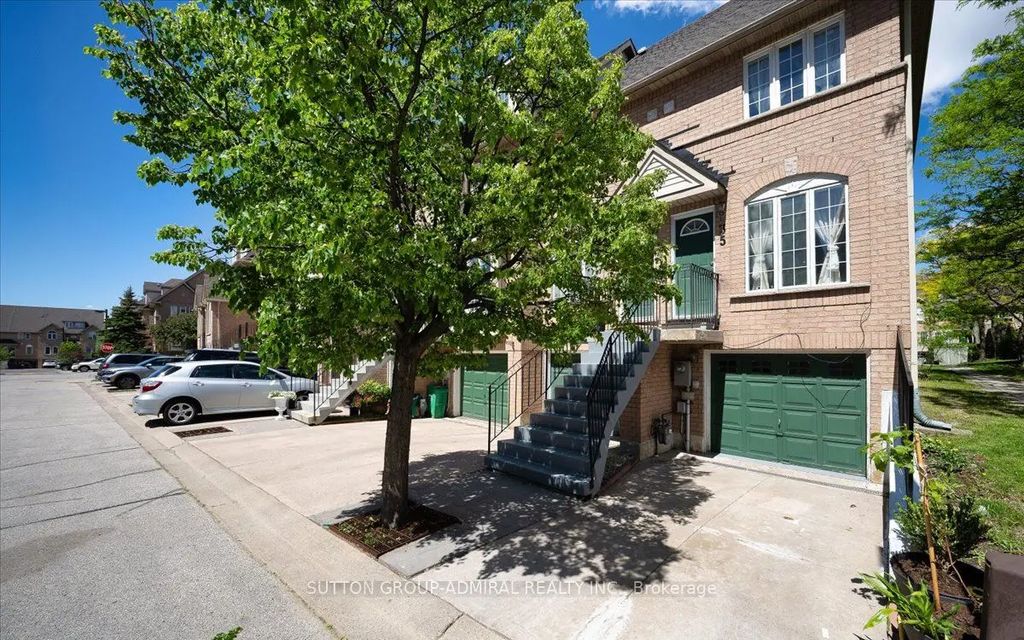 75 Strathaven Drive 35, Mississauga