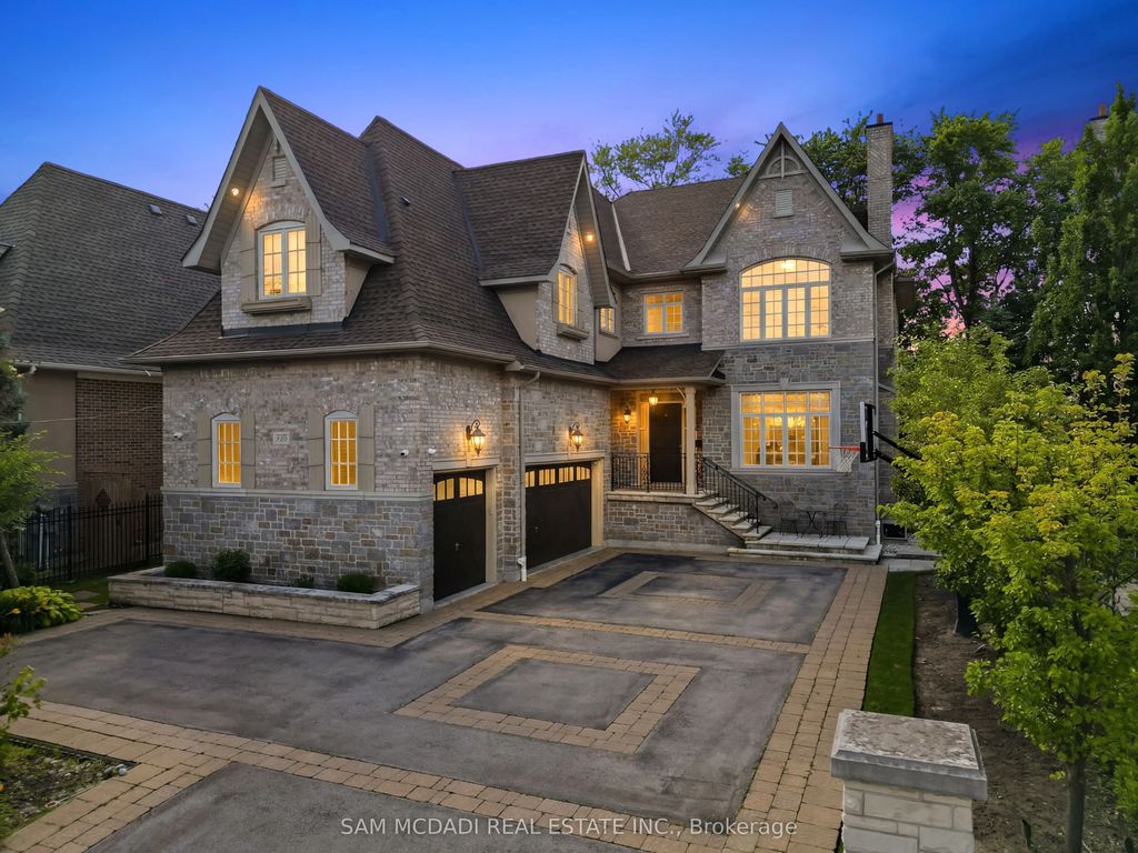 725 Queensway N/a W, Mississauga