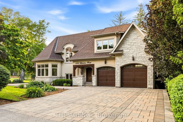 1098 Lakeshore Road W, Oakville