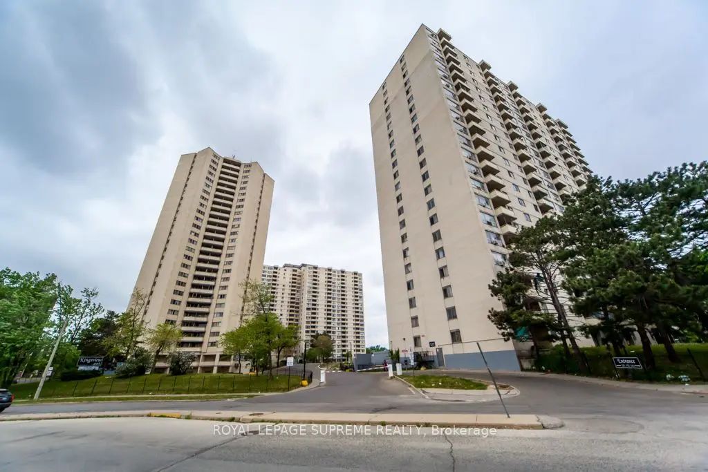 330 Dixon Road 2101, Toronto W09