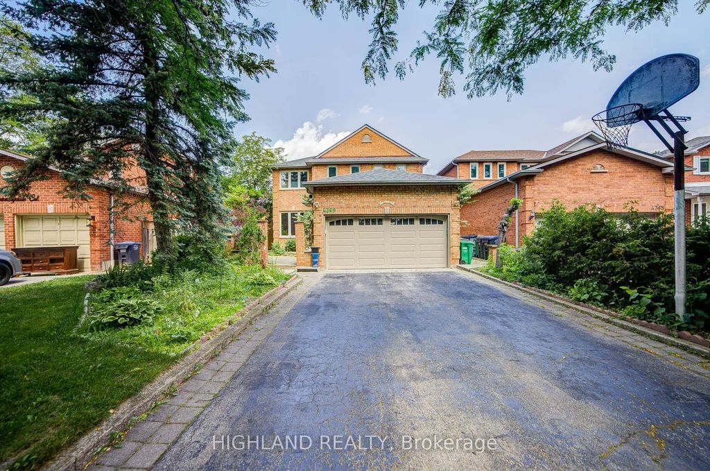 4369 Spinningdale Court, Mississauga