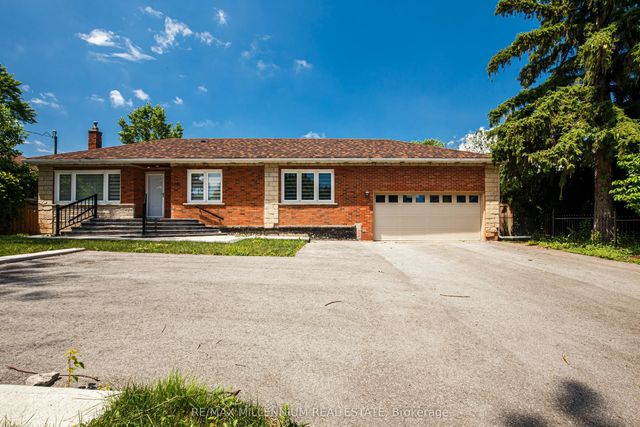 1285 Rebecca Street, Oakville