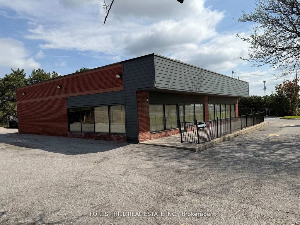 374 Evans Avenue, Toronto W06