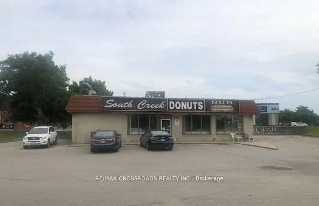 2100 Dundas Street E, Mississauga