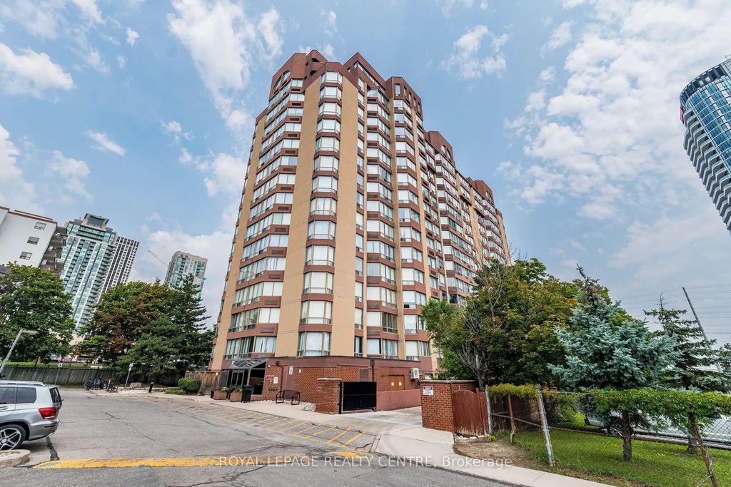 25 Fairview Road W 807, Mississauga