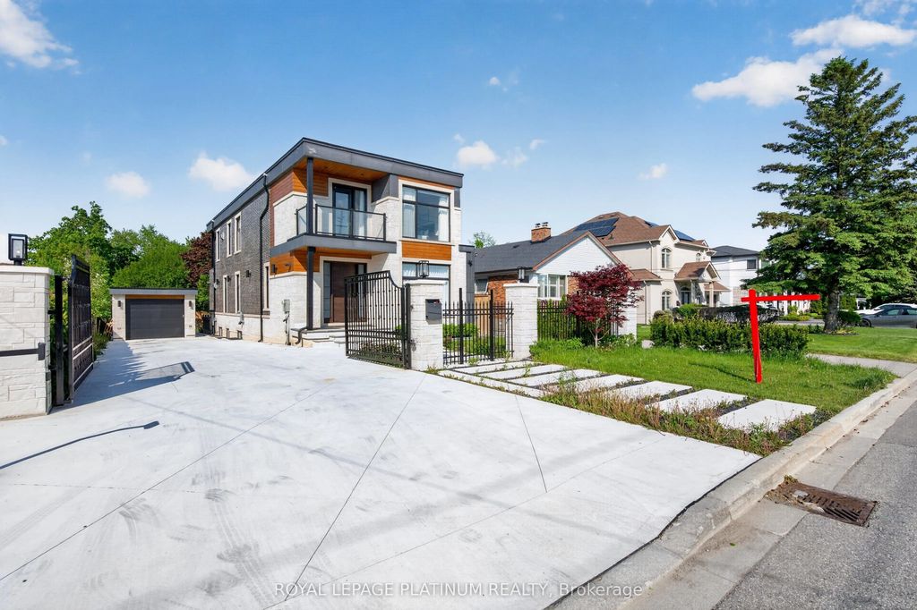 7 Arch Road, Mississauga