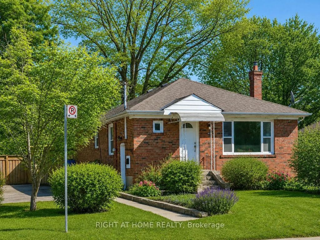48 Loney Avenue, Toronto W05