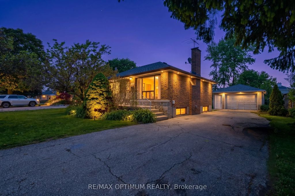 1747 Coram Crescent, Mississauga