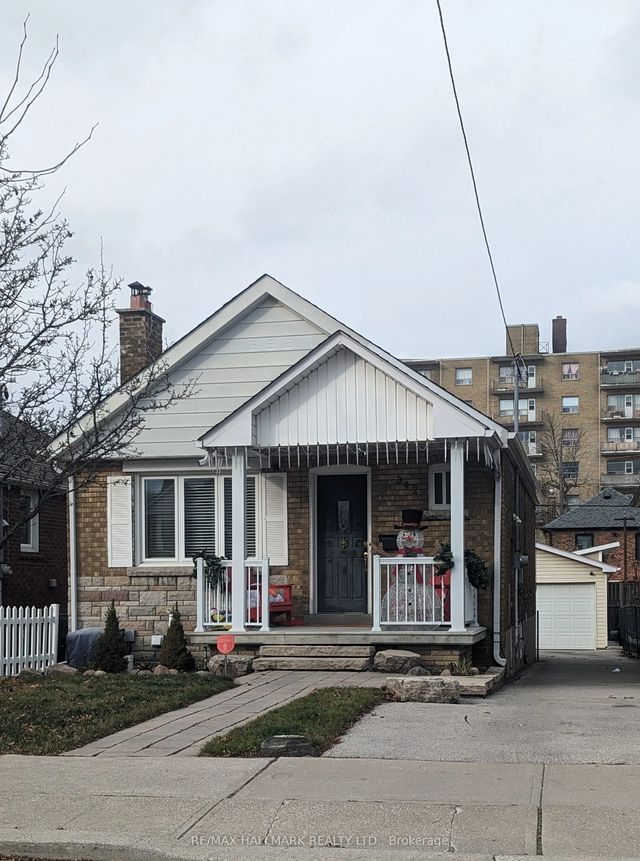 342 Whitmore Avenue, Toronto W04