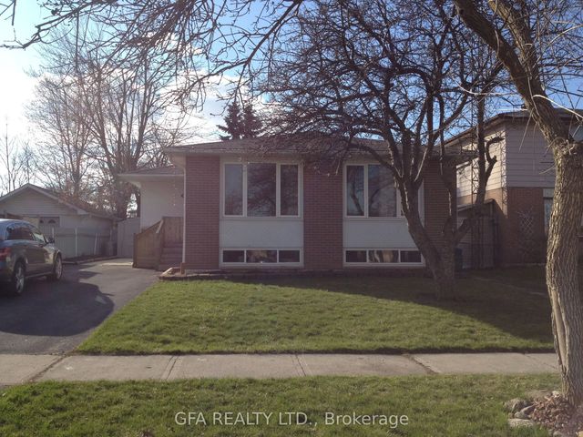 30 Reigate Avenue, Brampton