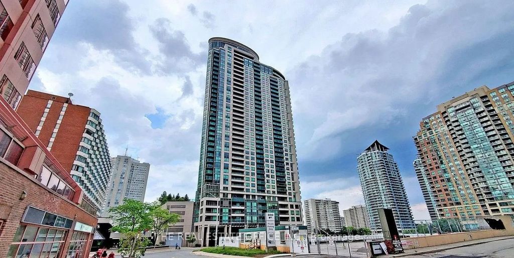 208 Enfield Place 1502, Mississauga