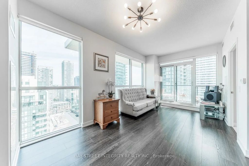 4055 Parkside Village Drive 2815, Mississauga