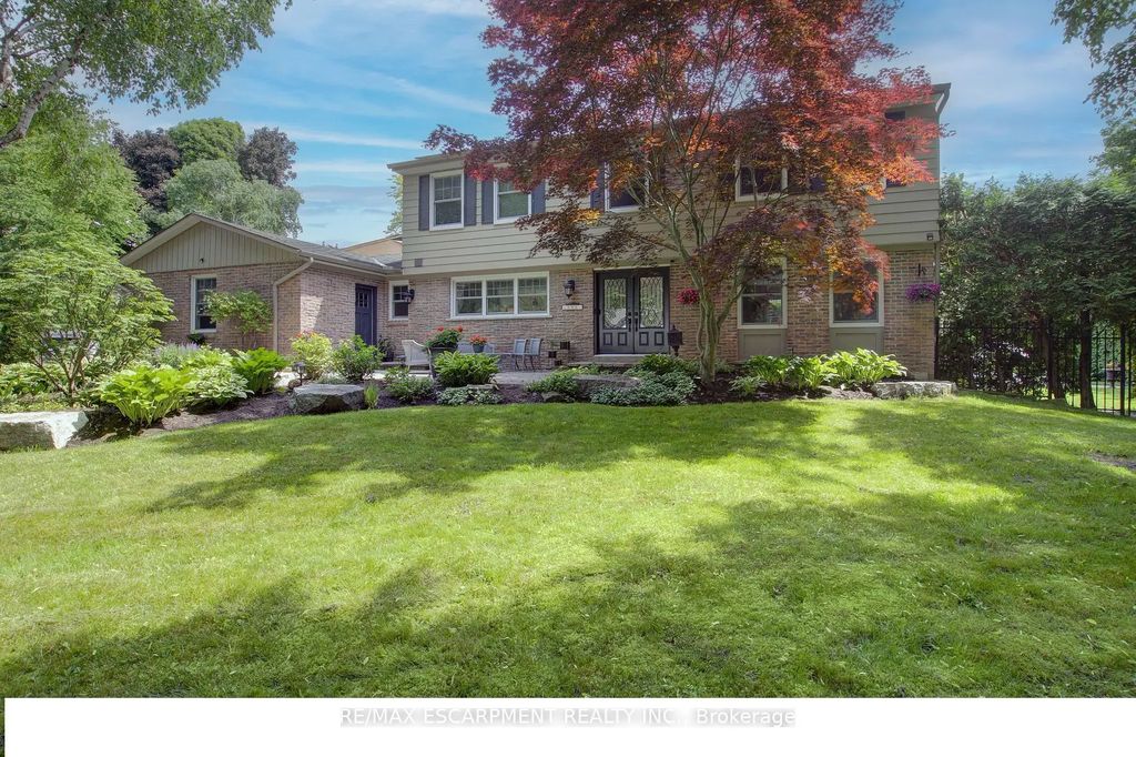 996 Cresthampton Lane, Mississauga