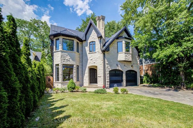 201 Burnhamthorpe Road, Toronto W08
